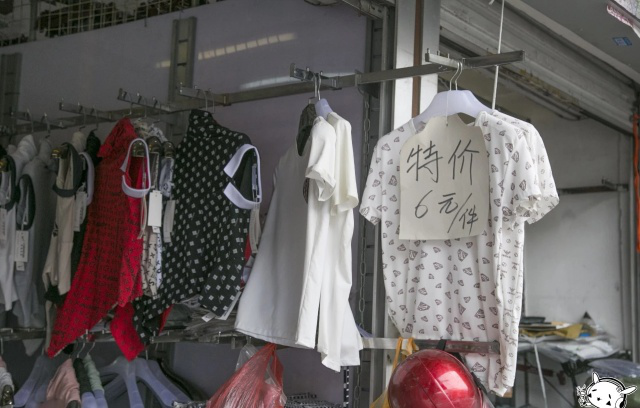 廣州沙河頂服裝批發城 按斤賣衣的熱潮與逃離者的心聲
